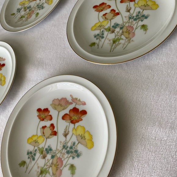 Four vintage painted poppy dessert plates - Picture 3 of 7